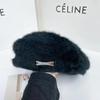 Boina de piel de conejo estilo coreano con alfabeto, sombrero de boina de felpa con botón para cara pequeña, otoño e invierno, lindo japonés, sombrero de pintor que reduce la edad