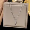 [Collar de Acero de Titanio Dorado + Color Acero] Moda de Lujo Ligero para Mujer El Más Fácil de Combinar Cadena para Clavícula Collar de Amor de Nicho de Gama Alta