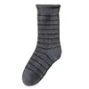 Meias de lã femininas, meias listradas de cano médio, novos estilos outono/inverno, espessadas para aquecimento, meias de caxemira, cinza com bordado e design franzido
