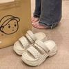 Pantuflas de suela gruesa moda mujer 2025 nuevo exterior muffin verano aumentadas sandalias de doble uso zapatos de playa venta al por mayor transfronteriza