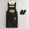 Delantal Ajustable Estilo Coreano para Cocina y Hogar, Delantal Impermeable de Dibujos Animados para Hombres y Mujeres, Adecuado para Catering y Trabajo, con Texto Impreso
