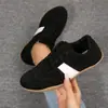 Zapatos casuales retro de gamuza para mujer, con bloques de color, nuevos, suela suave, con cordones, estilo Forrest Gump, versátiles 2026, transpirables y cómodos para el día a día.