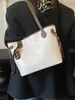 Bolso de Hombro Grande de Capacidad para Viajes, Simple y Elegante, Estilo Coreano para Mujer, Moderno y de Gama Alta, Bolso Tote Fresco y Versátil para Debajo del Brazo