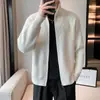 Cardigã de tricô com zíper e gola alta para outono e inverno para homens, estilo coreano, versátil, cor sólida, solto, casual, jaqueta suéter de gola alta, moderno