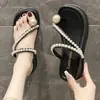 Sandalias de cuña con plataforma gruesa de perlas estilo francés con falda y chanclas 2026 Verano Nuevas Moda Casual al Aire Libre Romanas Zapatos de Playa