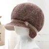 Chapéu de Inverno para Mãe, Mulheres de Meia-Idade e Idosas, Proteção Contra Frio, Chapéu Quente com Proteção para Orelhas, Chapéu de Lã Tricotado com Pelúcia para Avó e Senhora Idosa