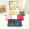Caja de Papel para Joyería al por Mayor de 9*9*3cm con Tapa y Base para Anillos, Pulseras, Collares y Otros Empaques de Joyería