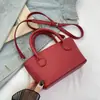 Comércio Exterior Design de Nicho Coreano Bolsa Simples e Versátil para o Dia a Dia Bolsa Balde Transversal Casual Feminina Nova Coleção Primavera 2025