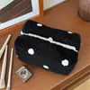 Nova Bolsa Simples Acolchoada de Bolinhas para Batom de Mão Bolsa de Cosméticos Bolsa Pequena de Armazenamento Porta-Moedas Mini Bolsa de Mão Portátil