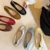 Bailarina Estilo Retro con Moño Versátil de Corte Bajo Planos Zapatos Individuales para Mujer Viaje al Trabajo Nuevo Minimalista 2026 Mocasines