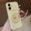 O suporte Winnie the Pooh Urso Morango é adequado para Apple 17 Pro Max, iPhone 18 e capa macia Huawei com janela em formato de coração