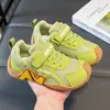Nuevos zapatos deportivos slip-on de otoño e invierno para niños y niñas, zapatos infantiles de piel con suelas suaves, zapatos casuales de moda