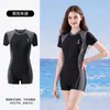 Traje de baño de una pieza para mujer Disney, diseño simple, nuevo modelo 2026, traje de baño de una pieza para adulto con corte de pierna plano, especialmente diseñado para piscinas