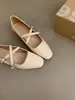 Sapatos de Couro de Design Estilo Coreano com Boca Rasa e Salto Grosso para Mulheres, Novos Sapatos Mary Jane Prateados Retrô Franceses de Verão