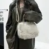 Bolsa Peluda Nova Outono e Inverno 2024 Pele Sintética de Raposa Alça Transversal de Ombro Bolsa Tote de Alta Qualidade Bolsa de Mão Versátil para Mulheres