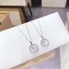 Micro Diamante Corea moda simple nuevo colgante niñas circonita de color tiembla con cadena de clavícula de collar al por mayor
