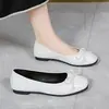 Zapatos de mujer de estilo francés para tallas grandes transfronterizos, colección otoño 2026, mocasines bajos con lazo, zapatos planos de cuero para mujer para el trabajo