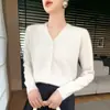 Cardigã de Cashmere 2026 Outono/Inverno Novo Feminino Manga Longa Gola V Moda Versátil Macio Cor Lisa Solto Camada Base Outerwear