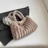 Moda Nueva de Comercio Exterior Bolso de Felpa 2025 Bolso Tote de Gran Capacidad de Moda para Viajar Bolso de Felpa de Hombro Único de Alta Gama