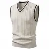 Novo Colete de Tricô Masculino Outono/Inverno 2026 Gola V Color Block Tricô Canelado Vertical Trançado Sem Mangas Suéter Casual para Camada