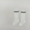 Calcetines versátiles para bebé niña, calcetines finos de verano de altura media, calcetines transpirables para pantorrilla estilo universitario para bebé, calcetines de fútbol para niños
