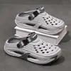Zapatos Croc para Hombre 2026 Nuevas Sandalias Deportivas de Verano para Hombre Sandalias Cerradas de Doble Uso para Playa al Aire Libre Sandalias de Punta Cerrada Venta al por Mayor