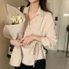 Camisa elegante e chique coreana de manga longa com gola virada, cintura com amarração e design estiloso