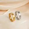 Suministro de Comercio Exterior Transfronterizo Xiyin De Venta Caliente Shengxi Acero Inoxidable Incrustado de Diamantes Anillo de Estilo Lujo Ligero de 5 mm Joyería