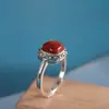 Anillo Estilo Étnico Retro Hierba Ruyi Ágata Roja del Sur Anillo Sencillo Estilo Chino Ajustable en Plata 925