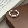 Anillos de Apilamiento Huecos de Esmalte de Flor de Mariposa Dulces y Modernos para Mujer con Diseño Único