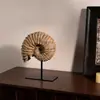 Escultura moderna retro de imitación de fósil de concha, sala de estar, sala modelo, entrada, escritorio, amonita réplica, adorno decorativo suave