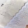Venta caliente en stock encaje de algodón bordado algodón blanqueado encaje grande 9cm encaje calado perforado accesorios de ropa diy