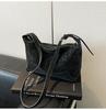 Bolso Grande de Mujer 2025 Nuevo Estilo Simple y Versátil Bolso de Hombro Cruzado Textura Mate Bolso Tote para Estudiante Universitaria y Viajero
