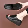 Sandálias Plataforma Femininas para Uso ao Ar Livre Verão 2024 Novas Sandálias Peep-Toe de Couro Macio com Solado Grosso Versáteis Casuais