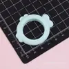 Accesorios de resina lindos y creativos de pez pequeño y gato, decoraciones DIY de pegamento de crema brillante, materiales para carcasas de teléfono y imanes de refrigerador al por mayor