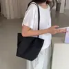 Bolso de Hombro Tipo Cubo de Color Caramelo Nuevo de Verano, Bolso Ligero de Nailon, Casual, Moderno, Versátil, Tendencia, Bolso Tote Estilo Relajado