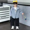 Chaqueta Cortavientos Nueva para Niños Primavera y Otoño 2026, Chaqueta Casual Versátil con Capucha y Cremallera Nueva para Niños