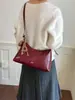 Bolso de axila de gran capacidad para mujer, nuevo bolso de hombro versátil casual 2026, bolso cruzado de alta gama vintage para el día a día