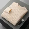 Suéter de Lana de Cuello Medio para Hombre, Suéter Grueso de Punto Trenzado, Capa Base de Punto de Cachemira para Negocios Jóvenes, Nuevo Estilo Otoño e Invierno 2026
