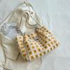 Bolso de gran capacidad para otoño e invierno 2022, nuevo bolso de mujer, bolso de hombro de felpa a la moda, bolso de mano Mao Mao informal que combina con todo.