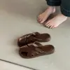 Chinelos Femininos Vintage de Design Nicho com Tiras Cruzadas 2026 Verão Sapatos Mule com Sola Grossa Antiderrapante e Solado Macio com Sensação Confortável
