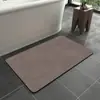 Tapete de chão de banheiro simples de cor sólida em diatomita, tapete absorvente de secagem rápida para o banheiro, capacho resistente ao desgaste e à sujeira para a entrada
