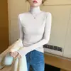 Camisa Básica Modal de Gola Alta para Mulheres, Adequada para Primavera, Outono e Inverno, Estilo Fino, Camiseta Elegante de Manga Longa, Para Usar em Camadas com Gola Alta