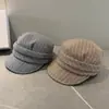 Gorra de Béisbol a Rayas para Mujer Otoño e Invierno 2025 Moda Coreana Sombrero de Equitación Mezcla de Lana Hace que la Cara Parezca Más Pequeña Sombrero de Alta Gama de Moda