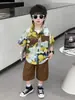 Conjunto de Roupa Duas Peças Floral de Manga Curta Fina para Meninos Estilo Férias de Verão 2026 Novo Infantil Tendência