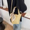 Bolsos de Mano Populares para Mujer de Este Año 2024 Nuevo Bolso Bandolera Versátil de Verano Bufanda de Seda Bolso Balde Bolso de Hombro Estilo Occidental