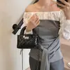 Bolsa de Mão Fashion com Fecho Rômbico Feminina 2025 Nova Bolsa de Ombro com Corrente Estilo Ocidental Simples de Nicho Bolsa Transversal