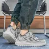 Zapatillas deportivas de hombre estilo coreano, de caña baja, suela gruesa, que aumentan la altura, nuevo calzado casual moderno resistente al desgaste para jóvenes, disponibles para venta al por mayor