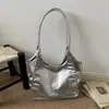 Bolso de mujer simple, de gran capacidad y moderno, nuevo bolso de hombro tipo tote vintage para el verano 2026, bolso casual de alto valor para ir al trabajo