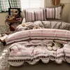 Juego Antibacteriano Genuino Clase A de Cuatro Piezas para Dormir Desnudo, Algodón Puro Suave como una Nube, Ropa de Cama Grado Materno e Infantil, Sábana, Funda de Edredón, Falda de Cama para Dormitorio Juego de Tres Piezas